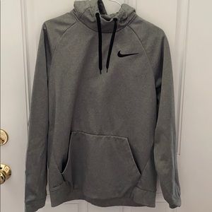 Men’s Nike Dri-fit sweatshirt
